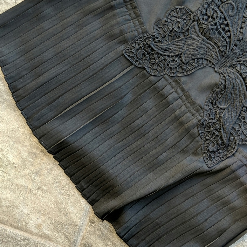 Express peplum top - Picture 3 of 4